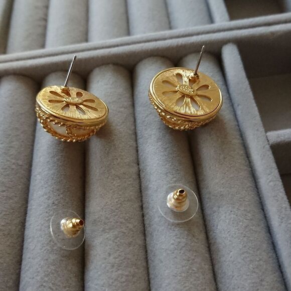 Joan Rivers Goldtone Caged pearl pierced earrings - Picture 8 of 9